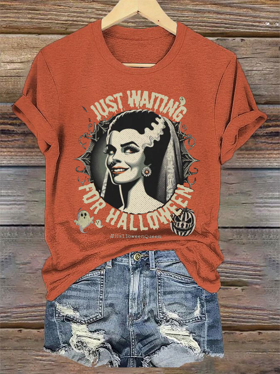 Women's Vintage Just Waiting For Halloween Casual Tee