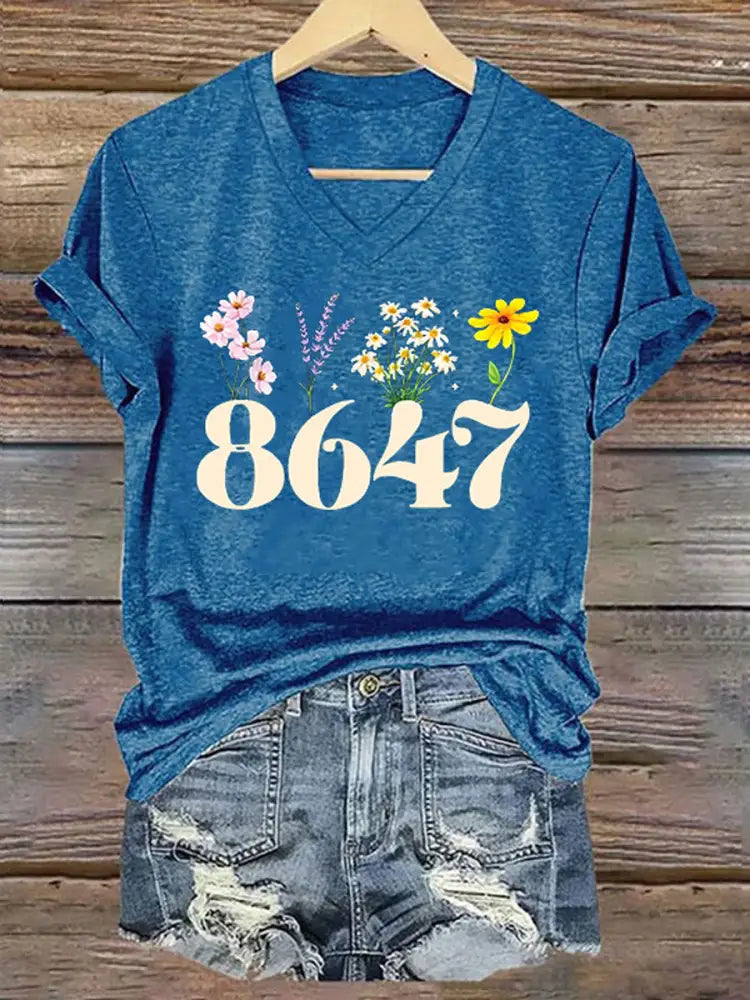 Women’s 8647 Floral Print V-Neck T-Shirt Blue / S