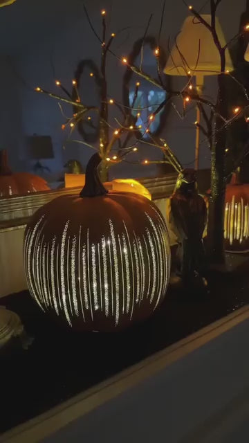 🎁 The Autumn Gift They Didn’t Know They Needed – Light-Up Pumpkin Décor