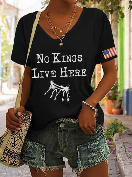 Women’s ’No Kings Live Here’ Print T-Shirt Black / S